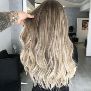VIDEO:Magic comb + Board balayage combo