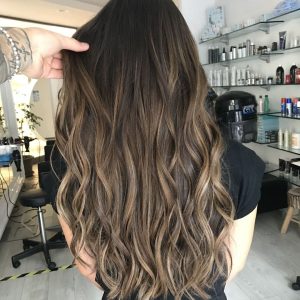 VIDEO:Autumn Freehand balayage